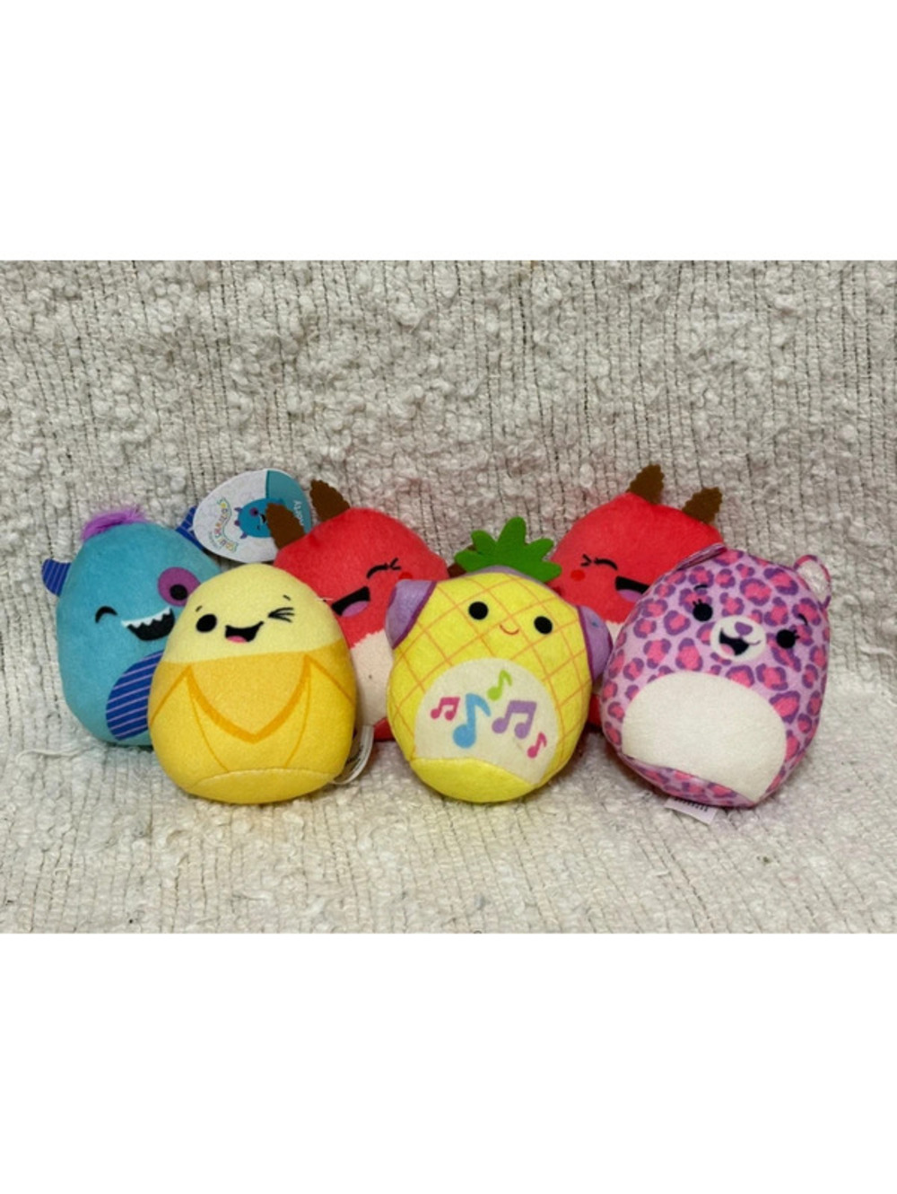 Lot of mini Squishmallows